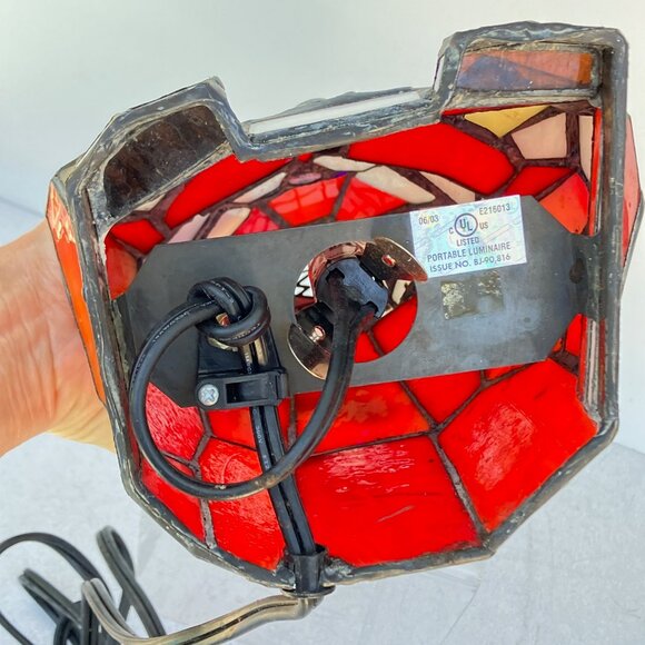 Tiffany Style Stained Glass Santa Accent Desk Lamp - Picture 12 of 13